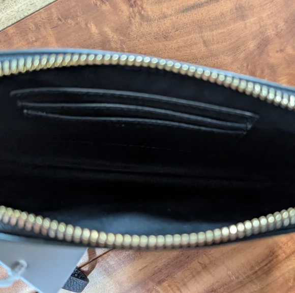 Tory Burch Miller Pebbled Leather Zip Close Wristlet Dust & Gift Bag Nwt ❤️ - Picture 8 of 8